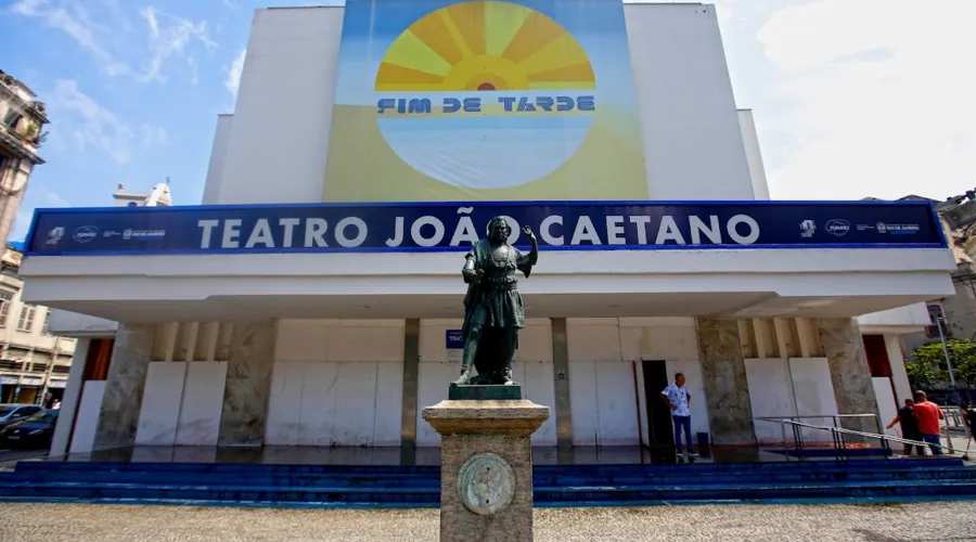 Sacada do teatro João Caetano