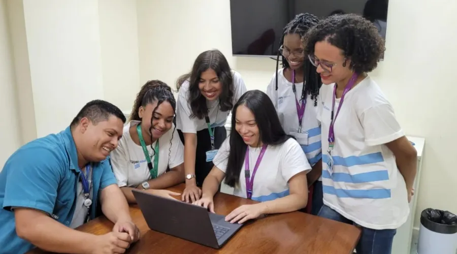 Cinco alunas da Firjan SENAI São Gonçalo venceram o Desafio Internacional de Aplicativos Espaciais da NASA