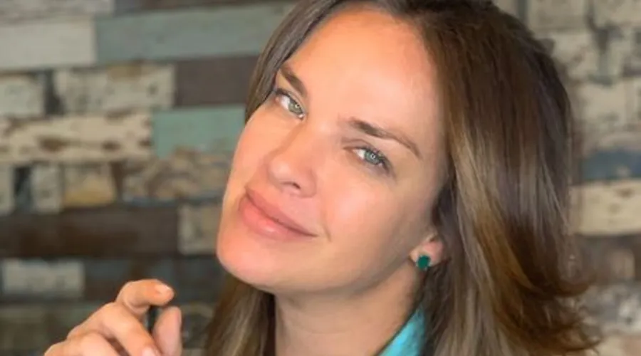 Atriz e modelo, Letícia Birkheuer, denuncia seu ex-marido por agressão.