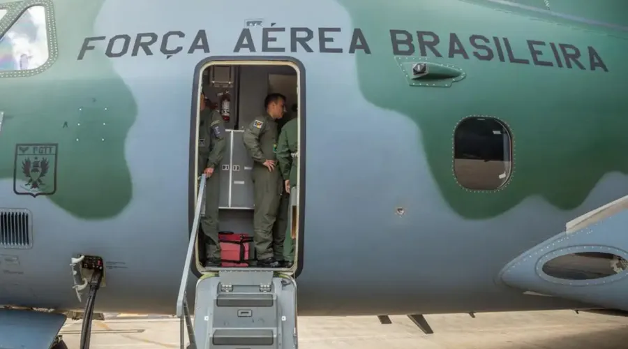 A aeronave KC-30 (Airbus A330 200) vai decolar da Base Aérea do Galeão