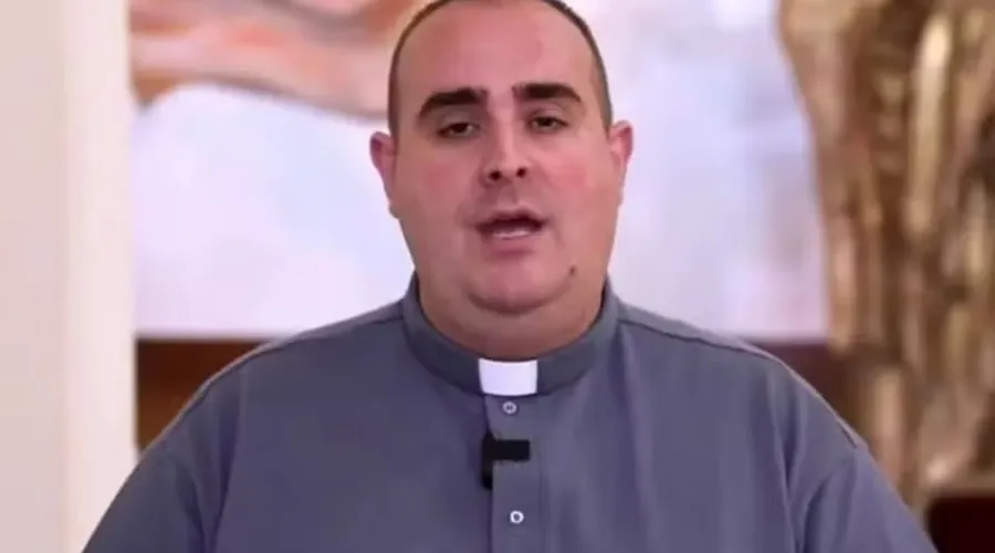 Padre Palamara é conhecido por sua postura contra a organização criminosa
