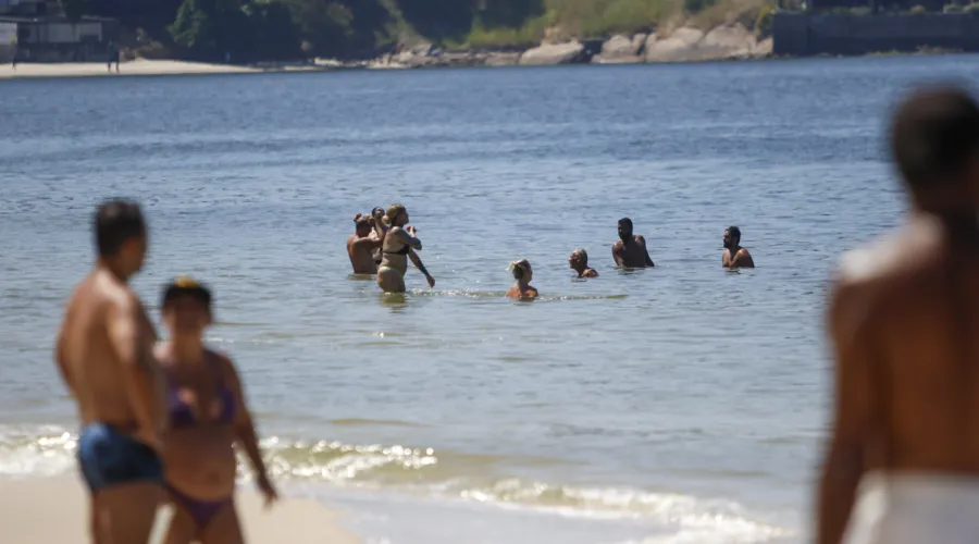 Quatorze praias de Niterói estão liberadas ao banho, segundo boletim do Inea