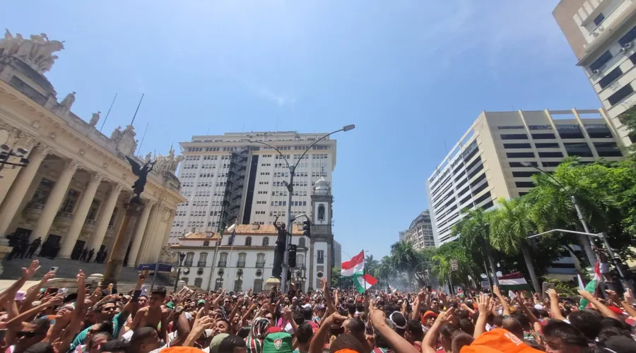 Desfile do Fluminense, em comemoração à taça de campeão da Copa Libertadores da América