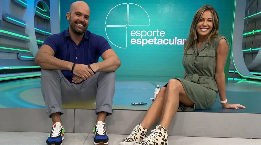 Lucas Gutierrez e Bárbara Coelho cometeram gafes ao vivo