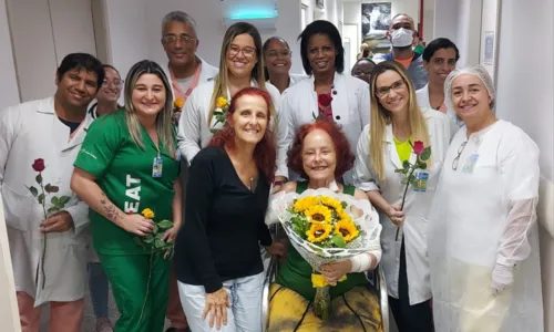 A escritora Rosseana Murray perdeu o braço direito após ataque de pitbulls