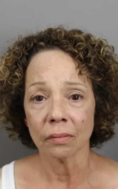 Alison Carey, irmã de Mariah