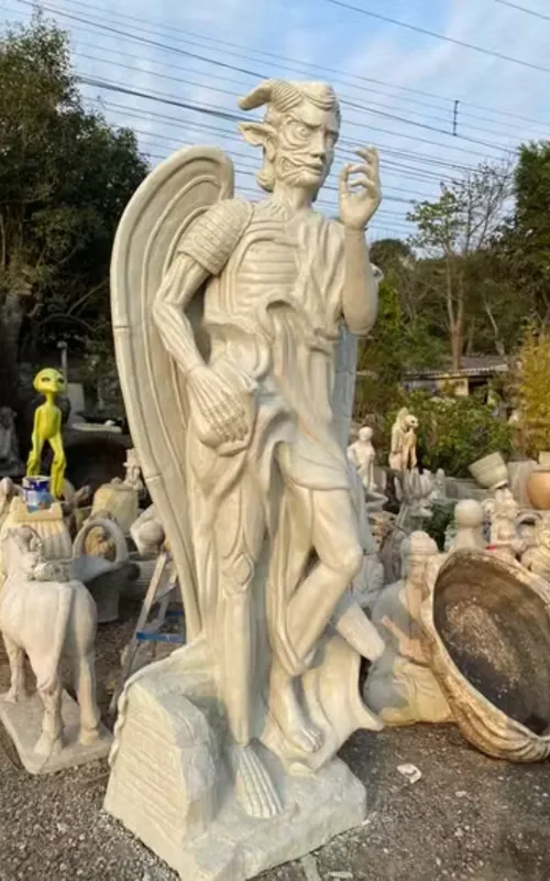 Estátua de Lúcifer terá 5 metros de altura