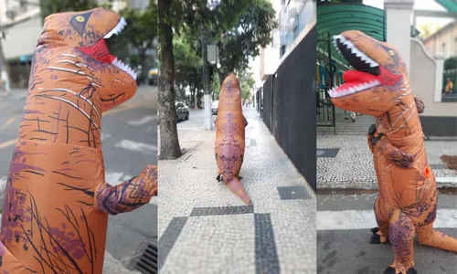 'Dino Camarada' passou pelas ruas Ator Paulo Gustavo e Miguel de Frias