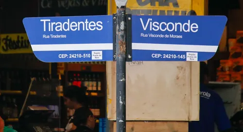 Situação ocorre na Rua Tiradentes, no Ingá