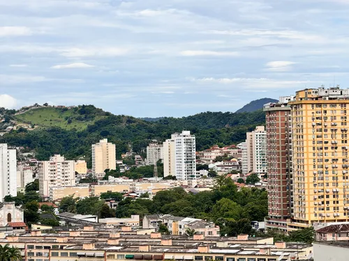 Variação no valor da venda de apartamentos na Engenhoca apresenta uma queda, com especulação de R$ 3.900/m²