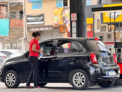 Alguns motoristas pararam no local, nesta quarta (12), achando que o posto estava funcionando