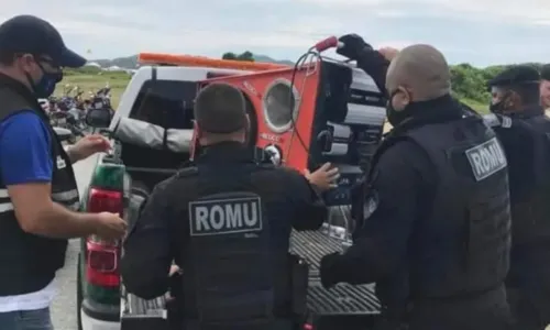 Caixas de som são apreendidas nas praias de Cabo Frio