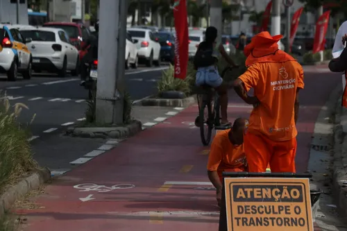 Chapéus e protetor solar são alguns dos acessórios indispensáveis