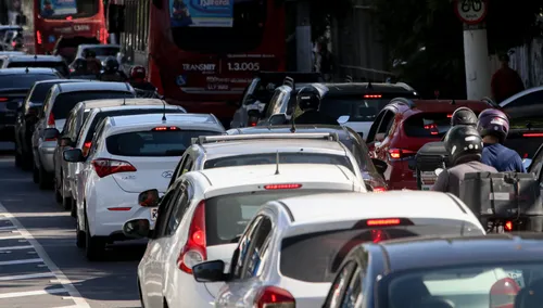 Para sair da Zona Norte da cidade e chegar ao Centro leva-se até 1h em determinados dias, segundo relatos