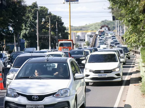 Aumento do tráfego durante as festas de fim de ano é uma das explicações