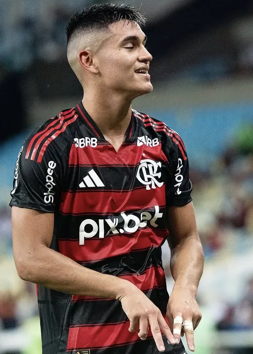 Alcaraz jogou 19 partidas pelo Flamengo