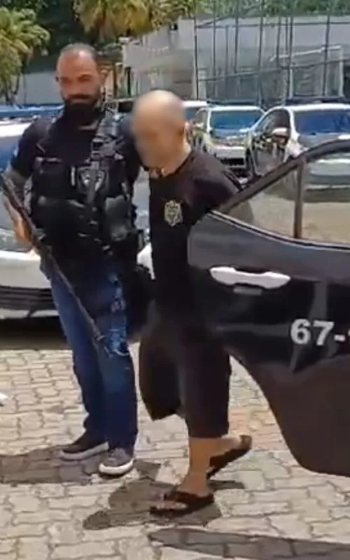Suspeito de integrar o bando é preso