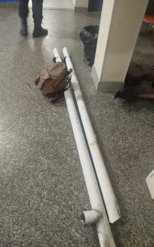 Tubos foram tirados de uma clínica abandonada, também no Centro