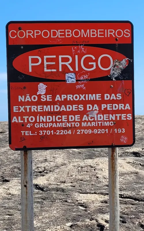 Subtenente recomenda que os banhistas permaneçam próximos aos postos de socorro para maior segurança