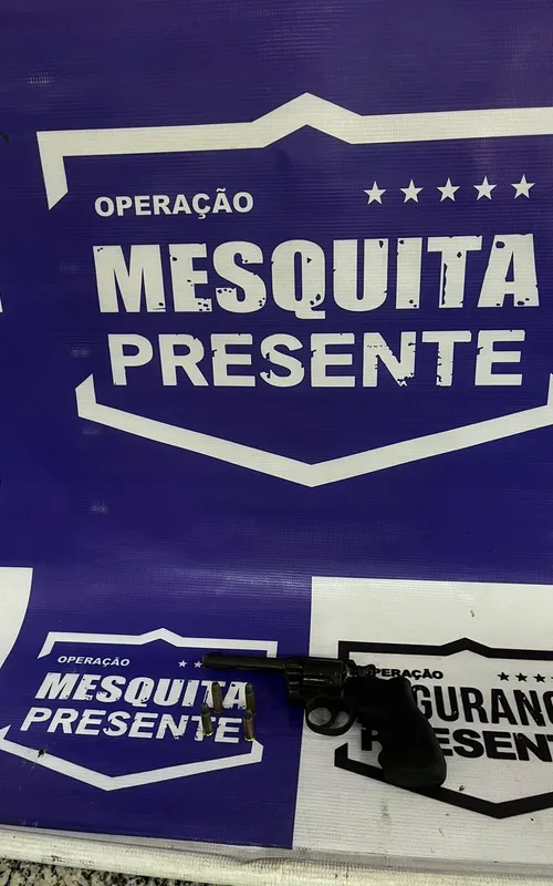 Arma que estava com o suspeito