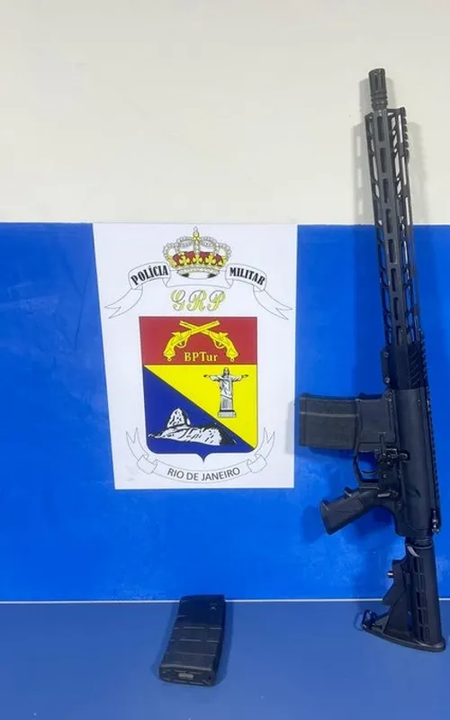 Arma encontrada com a mulher