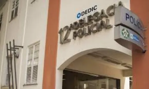 O ambulante foi preso em flagrante por policiais da 12ª DP