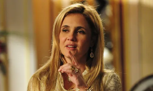 A negociação envolve um contrato milionário para garantir o retorno de Adriana Esteves como 'Carminha'