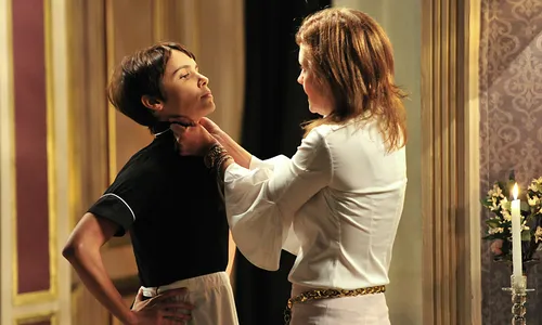 A ideia da Globo é reunir parte do elenco original, como Murilo Benício, Débora Falabella e Cauã Reymond