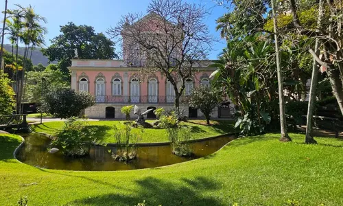 Primeira edição reúne nomes da cultura e da política