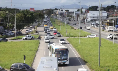 O trânsito foi liberado cerca de três horas após o acidente