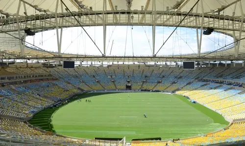 Um casos ocorreu no estádio do Maracanã durante a partida entre Fluminense e Unión Española