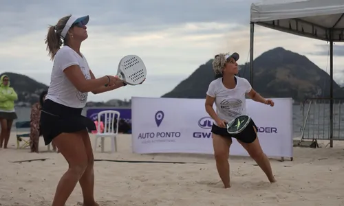 Evento reúne atletas e público na Praia de São Francisco