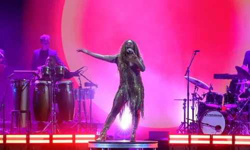 Ao receber o prêmio, cantora reforçou a importância da representatividade no país