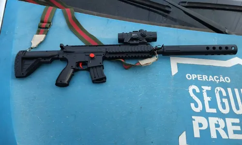 Réplica de fuzil apreendido em Itaboraí