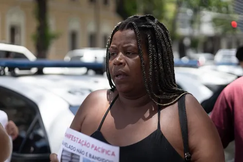 Aline Bernardo Oliveira, mãe de Thulis