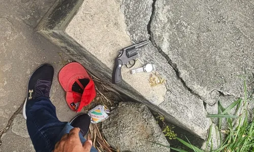 Um revólver calibre .38 foi apreendido pela polícia