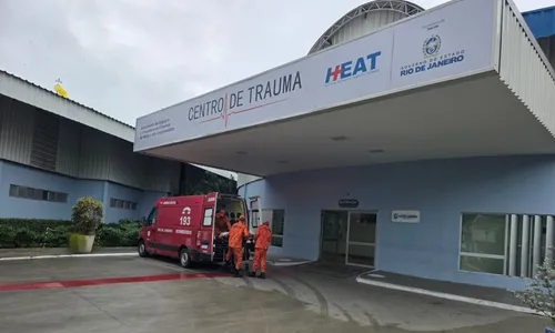 O idoso foi levado para o Heat onde também está internado o motociclista