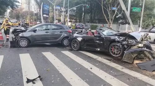 Acidente envolvendo Porsche de Gato Preto