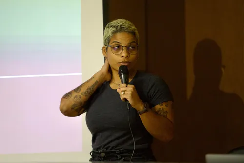 Mariana Marins participou da entrevista coletiva