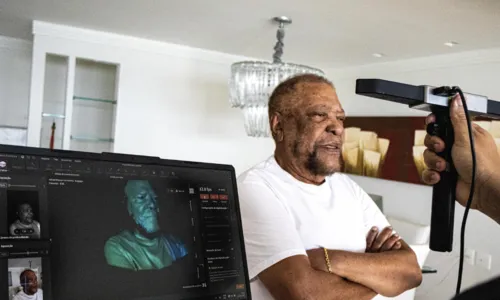 Martinho da Vila passou por medições para o molde da escultura