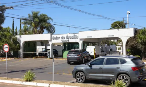 Bolsonaro poderá receber visitas de aliados em sua casa, em Brasília, onde cumpre prisão domiciliar
