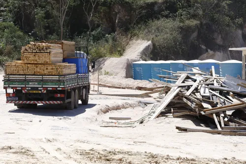 Obras seguem a todo o vapor no local