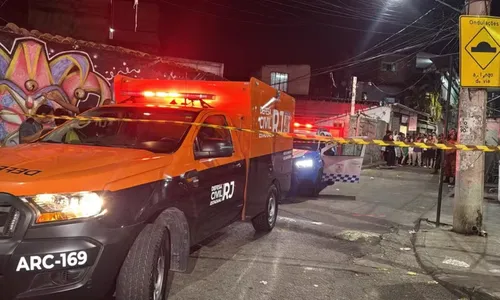 Equipes do Corpo de Bombeiros foram acionadas para prestar socorro