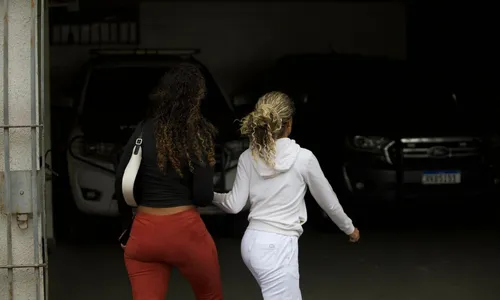 Vivi Noronha, mulher de Poze, não quis falar com a imprensa
