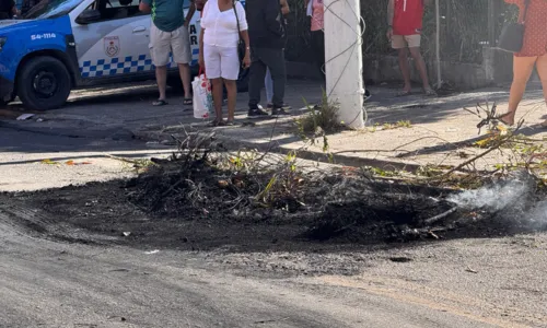 PMs liberaram a Rua Dr March para trânsito em meia pista