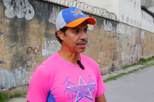 Bruno Negrete, professor de Educação física, garante que correr traz benefícois para a saúde.