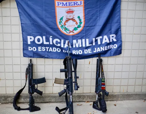 Fuzis apreendidos pela PM