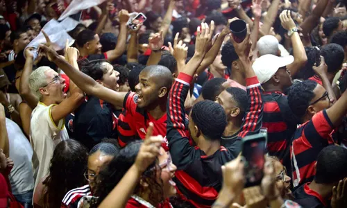 Torcida lotou as ruas de Niterói durante a final da Libertadores