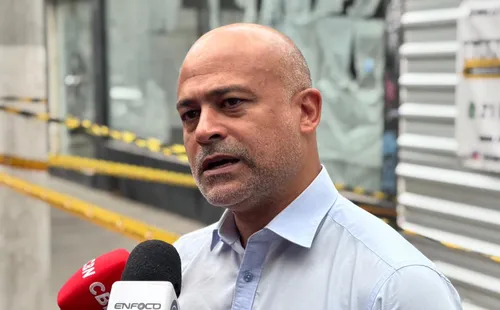 O secretário de Defesa Civil, Wallace Medeiros, esteve no local
