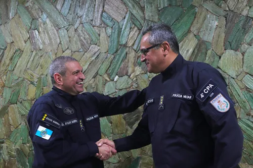 Guerra elogiou seu sucessor no 4º CPA, o também coronel Luiz Octávio Lopes